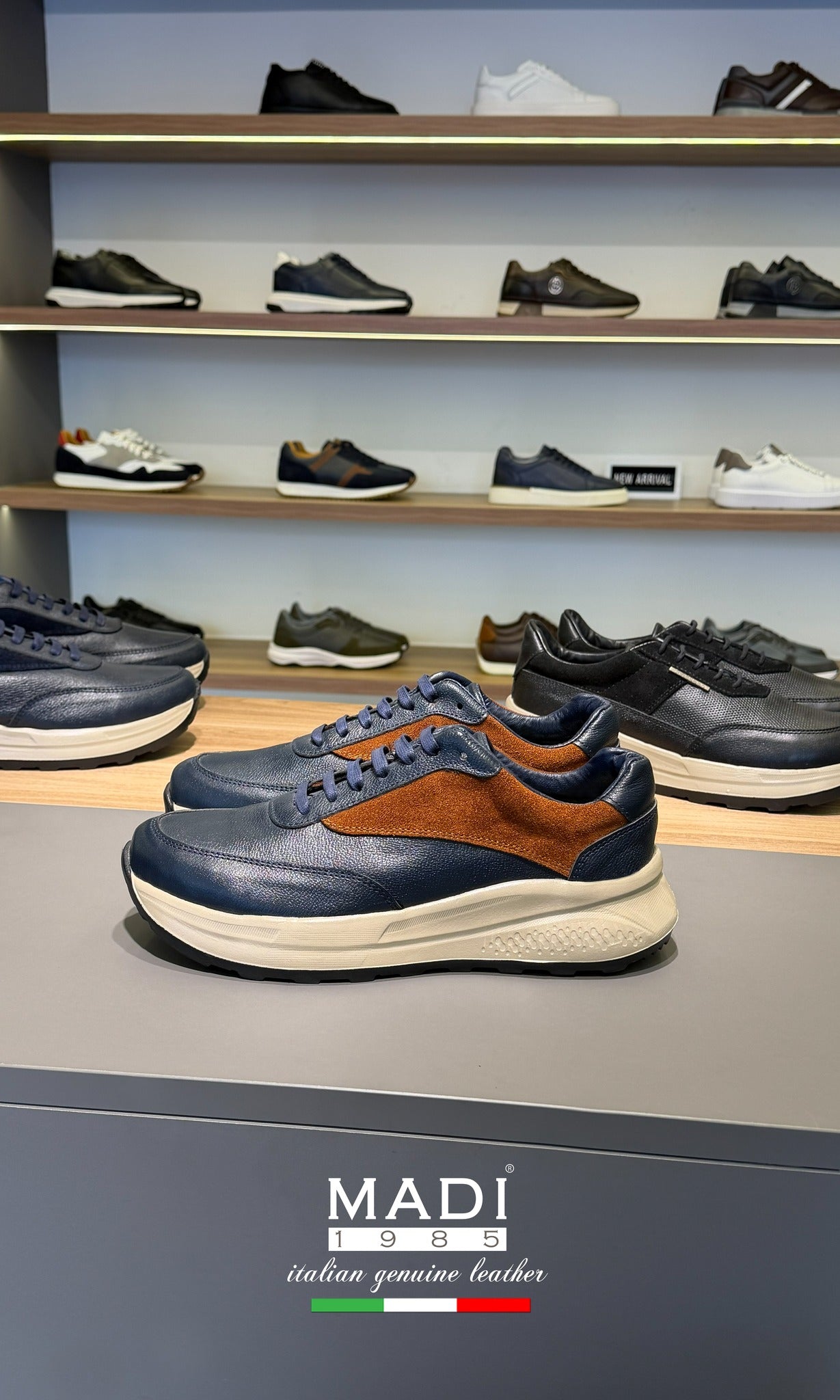 Italiano EV305 Camel Navy