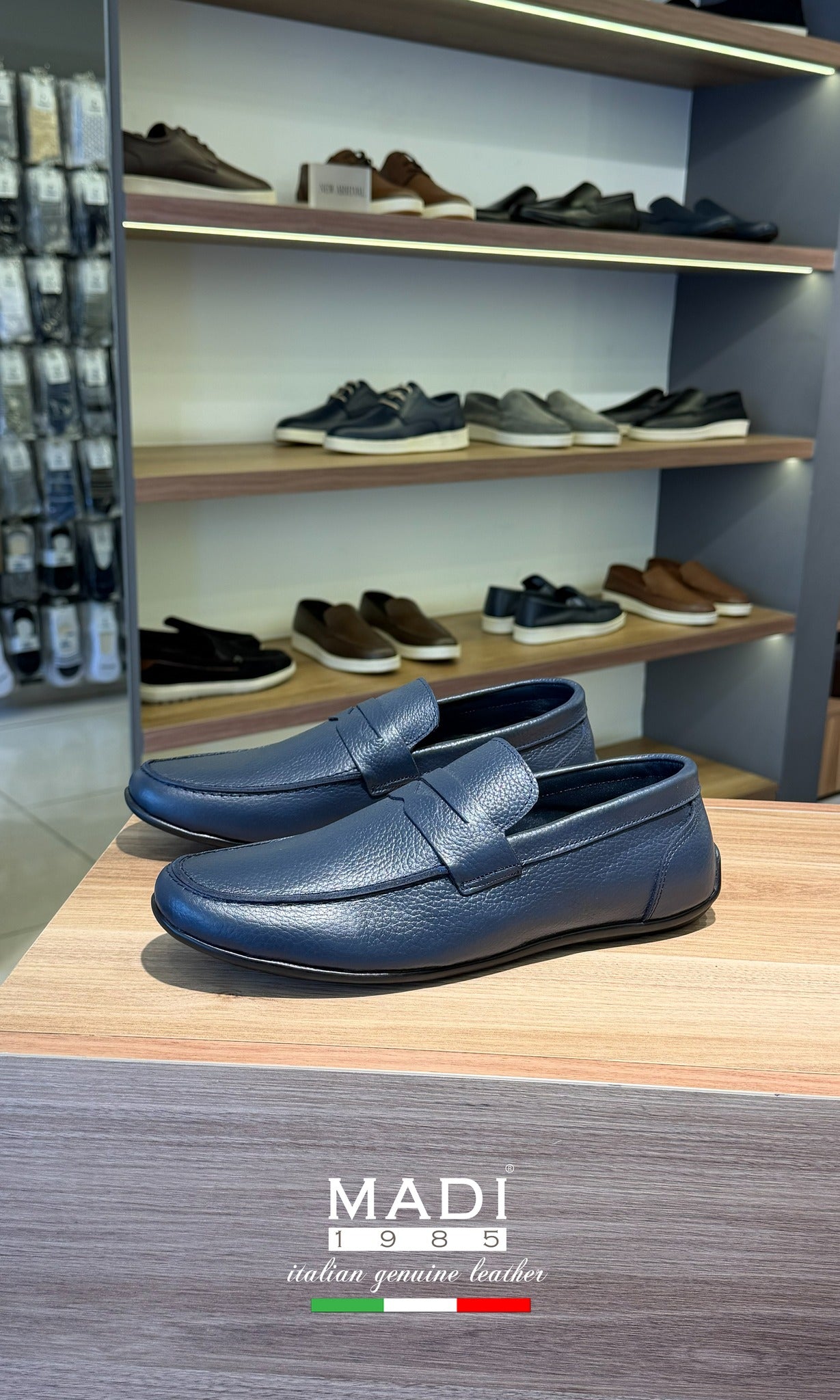 Italiano 826 Navy Leather