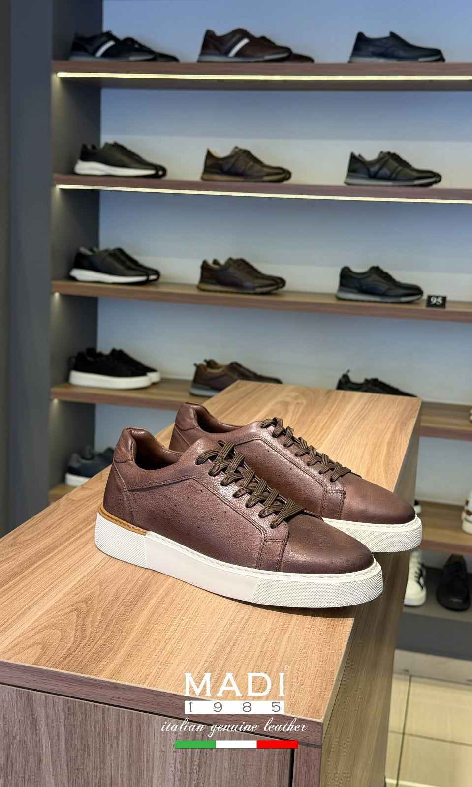 Slope 751036M Brown