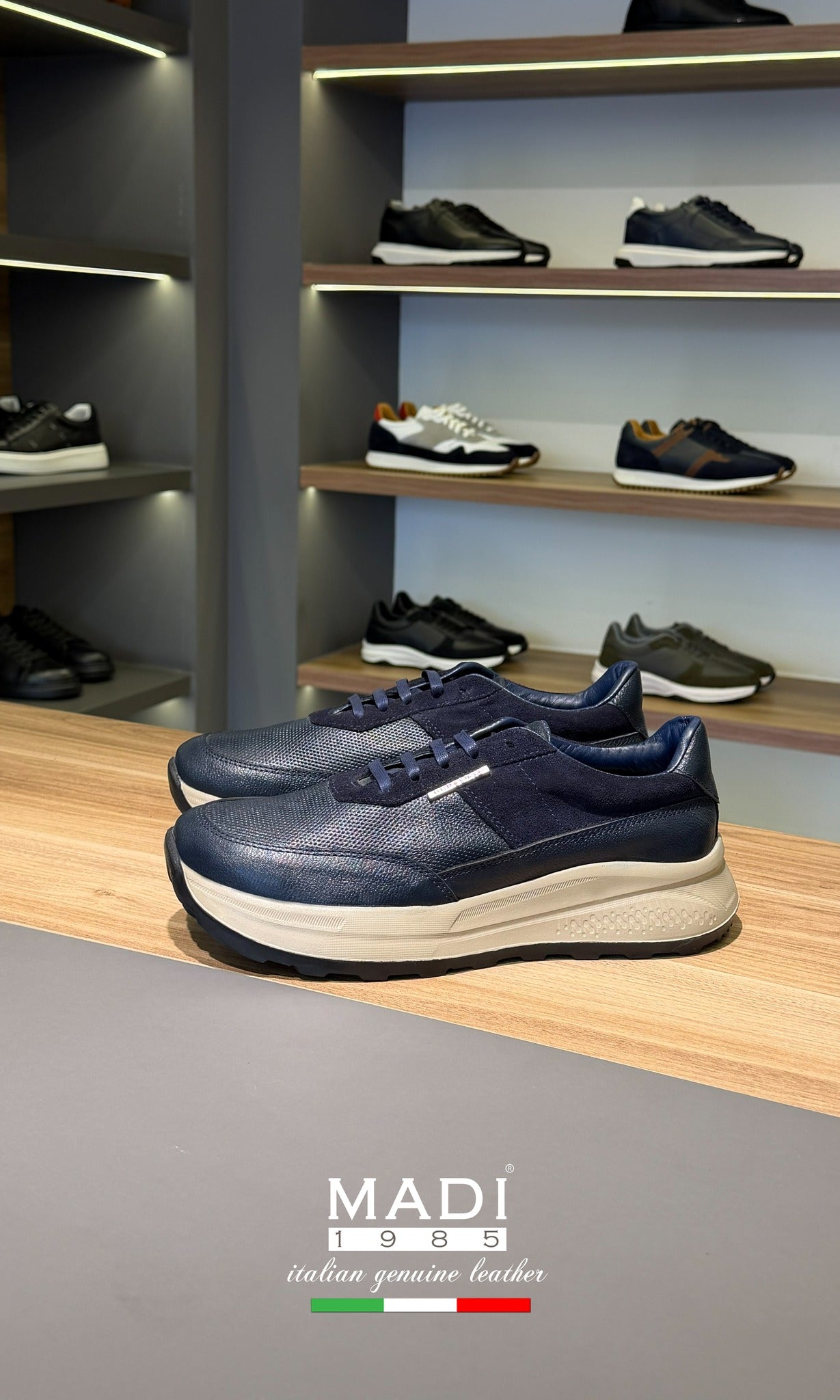Italiano EV305 Navy