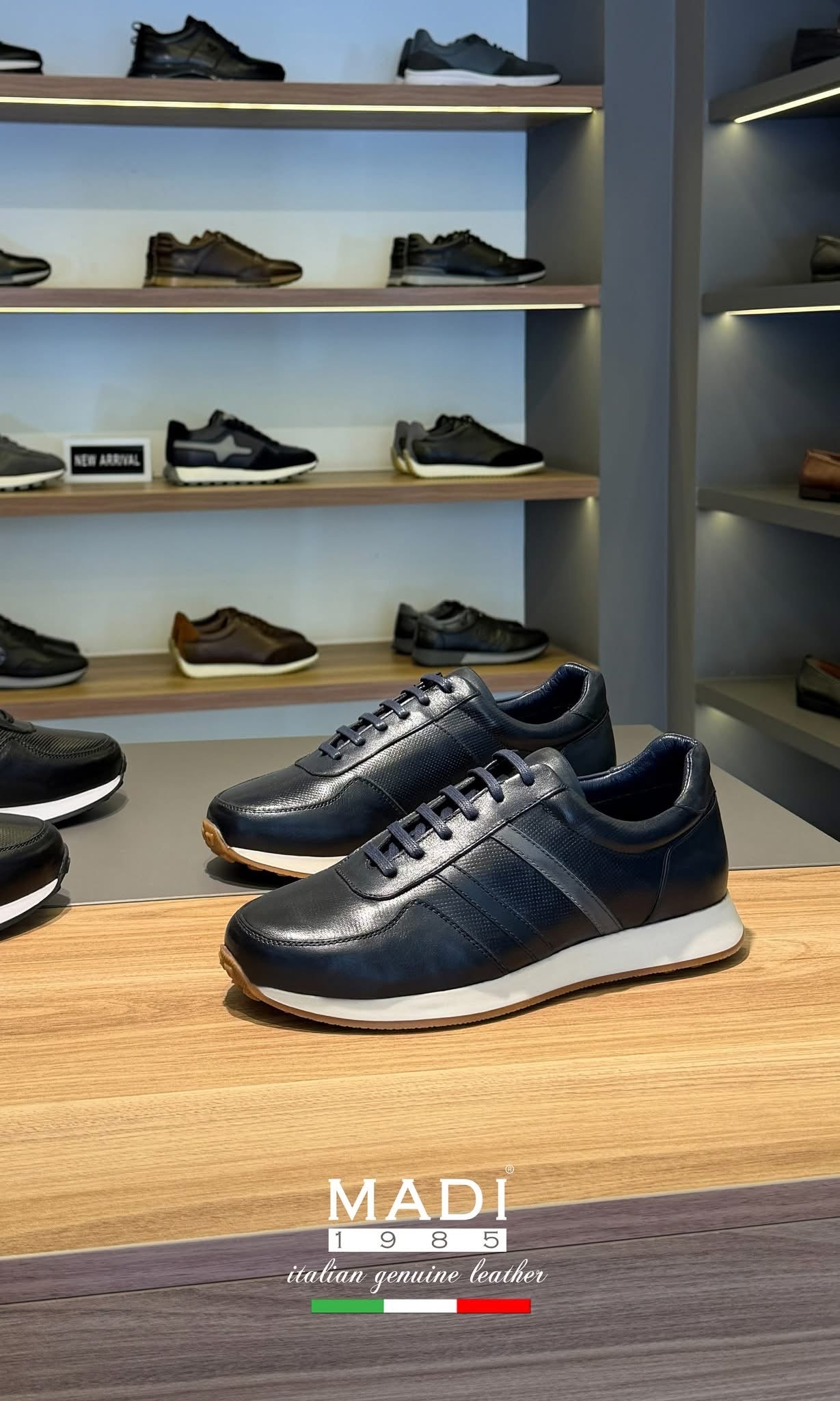 Italiano 2077 Navy