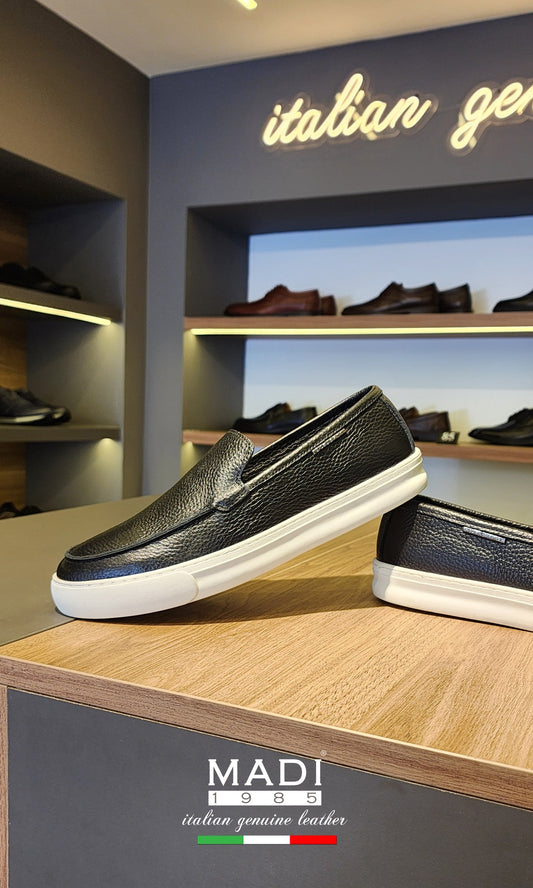 Italiano 704 Black leather