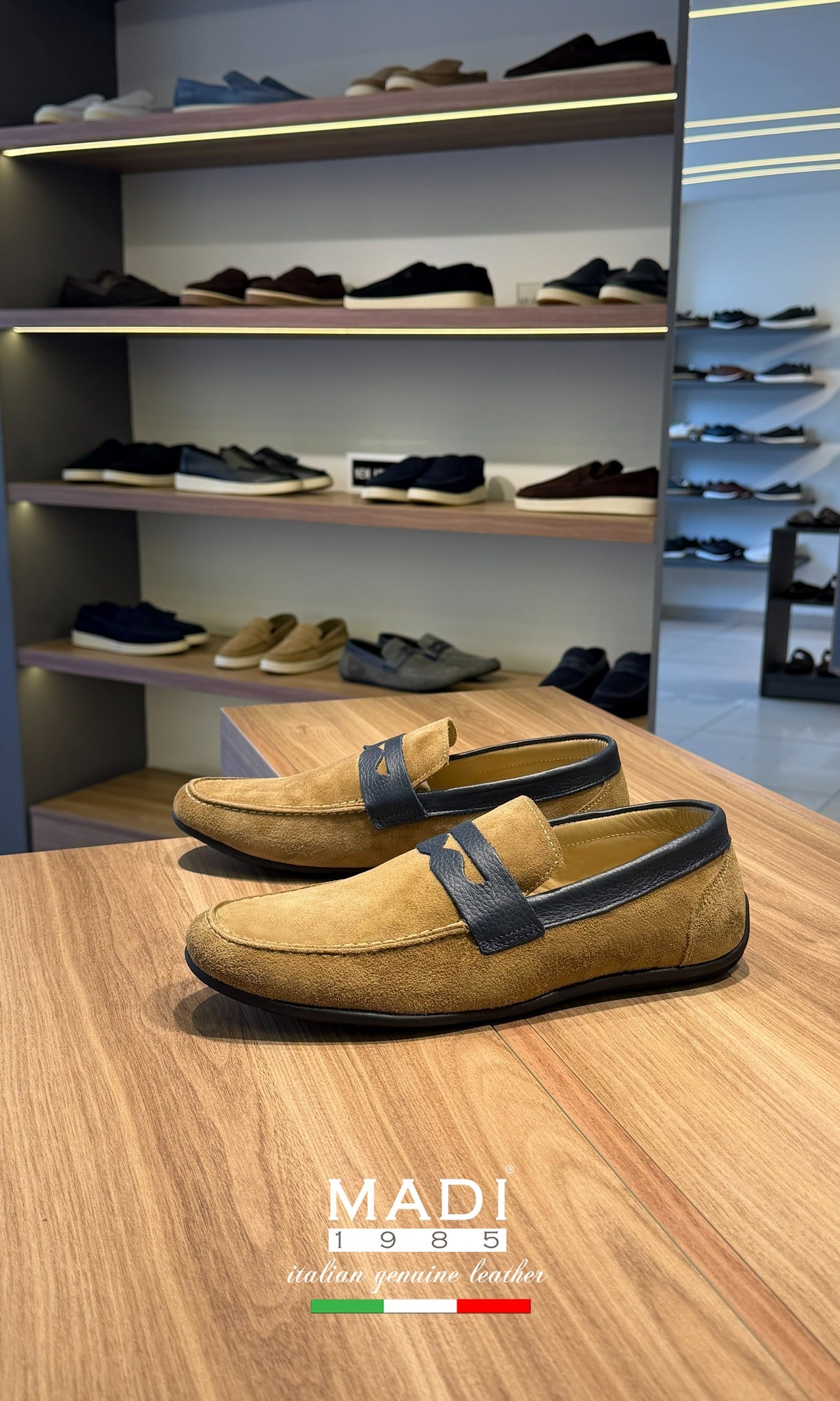 Italiano 820 Navy Beig