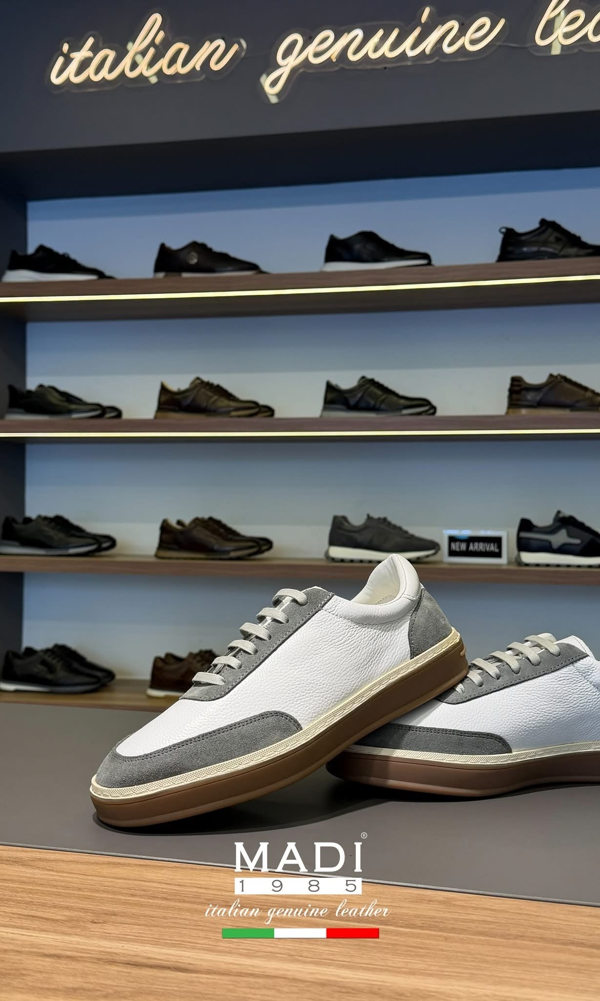 Italiano 2502 White