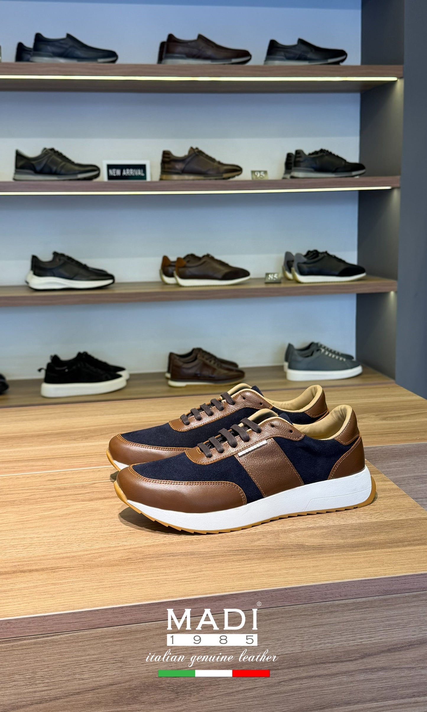 Italiano 6118 Navy Camel